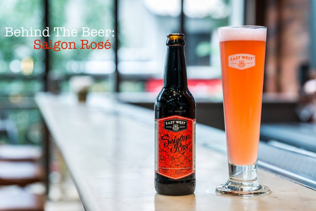 Màu đỏ cam tuyệt đẹp của Saigon Rose được ly Pilsner “trưng” ra trọn vẹn